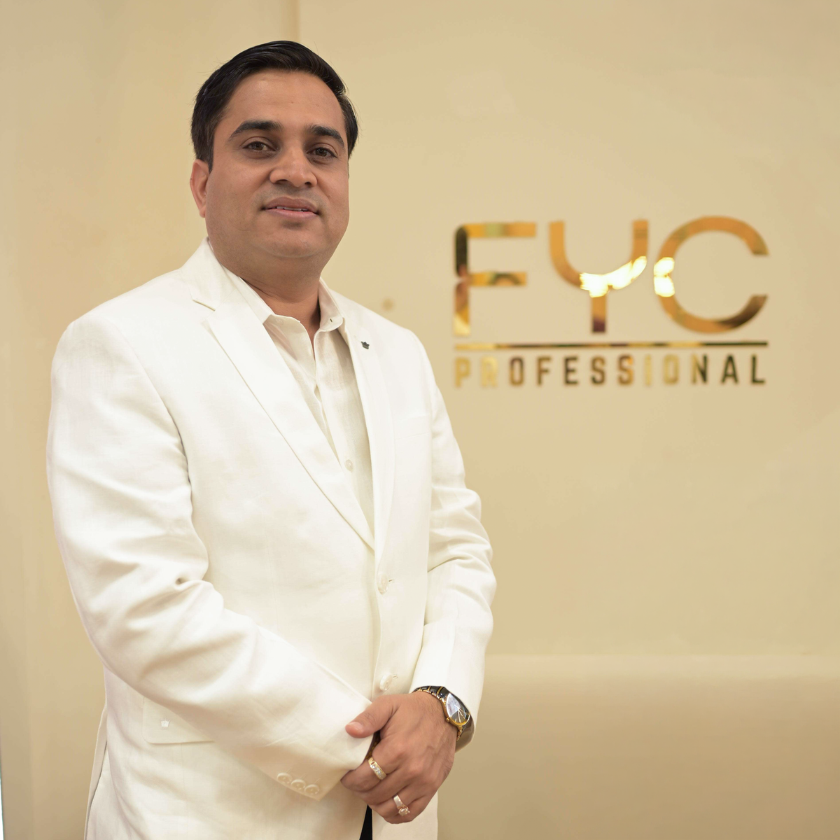 Mr. Neeraj Aggarwal